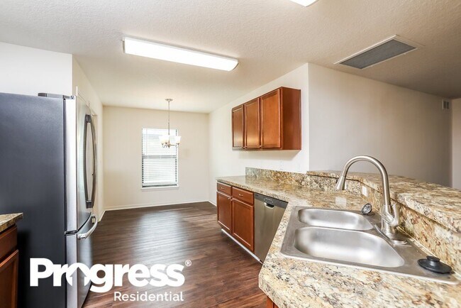 Building Photo - 2404 Bexley Dr