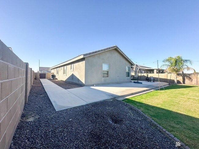 Building Photo - 8680 E 34th Ln