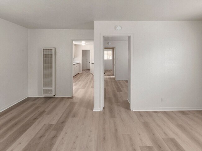 Building Photo - Charming 3-bedroom, 2-bath home