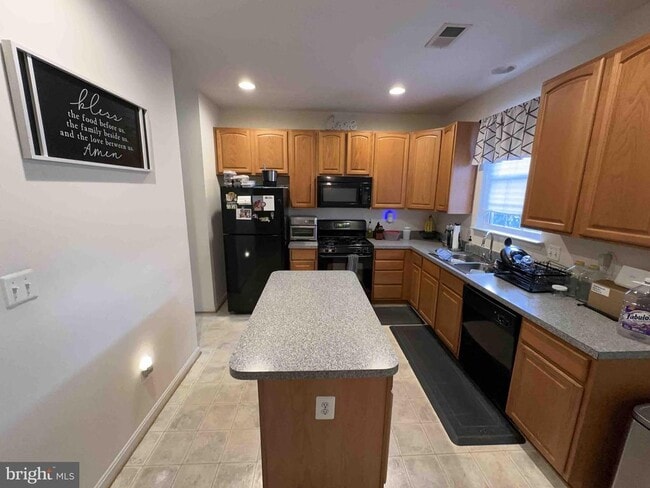 Building Photo - 12039 Kemps Landing Cir