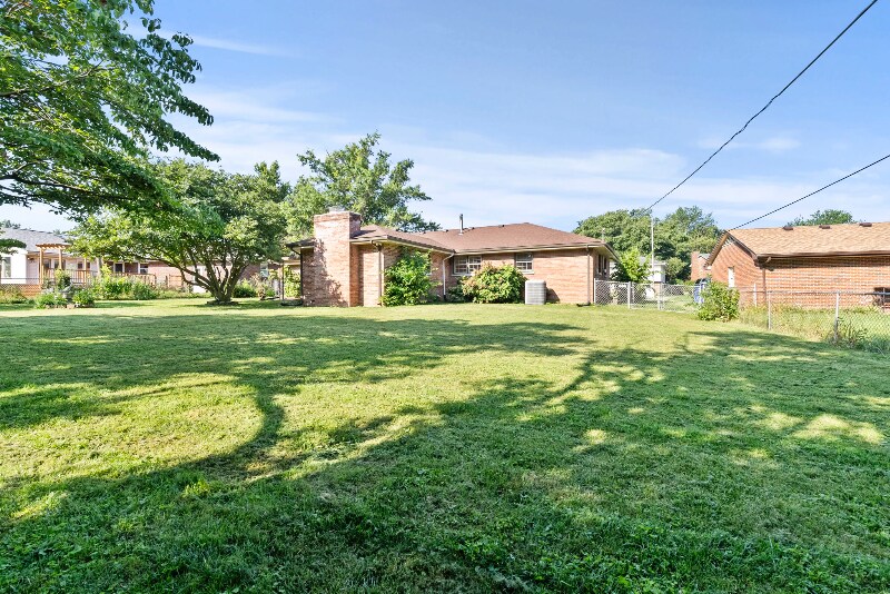 Building Photo - 521 Bryanwood Pkwy