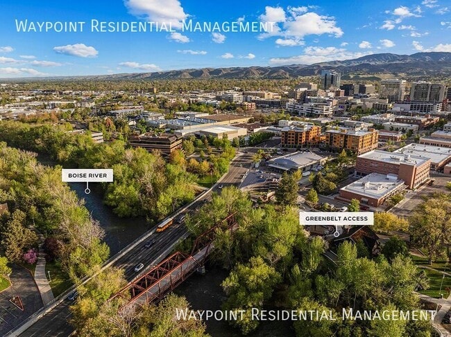 Building Photo - 611 S 8th St