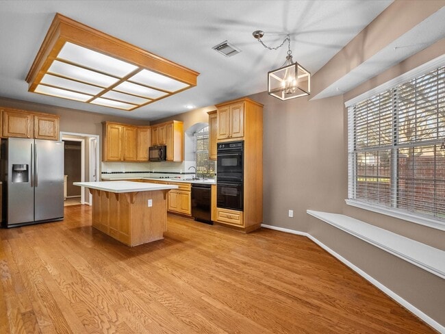 Building Photo - 2210 Crimson Cove Ct