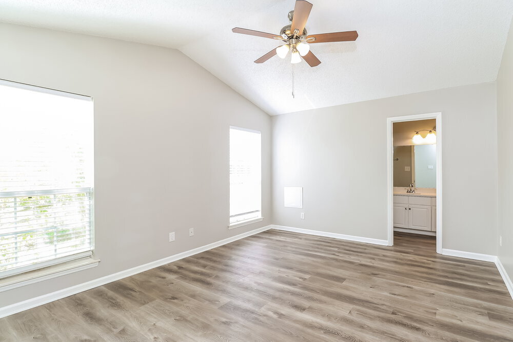 Building Photo - 2601 Clarencefield Dr