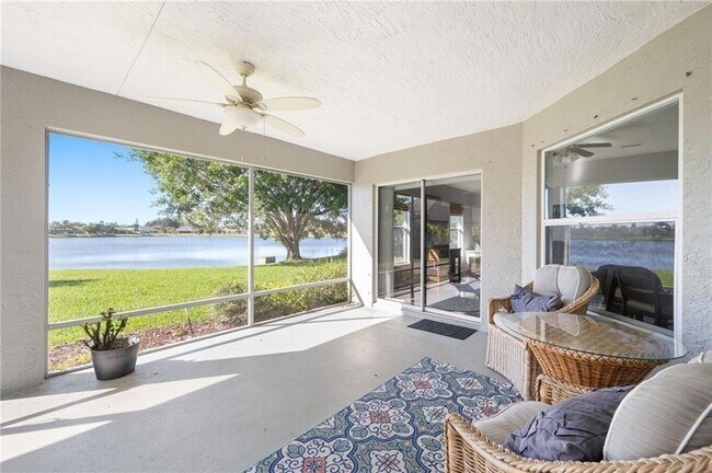 Building Photo - 935 Southlakes Way SW