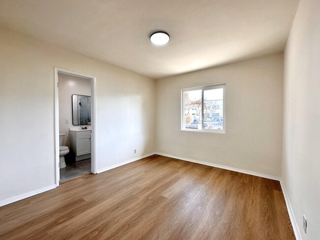 Building Photo - 7031 Sowell Ave