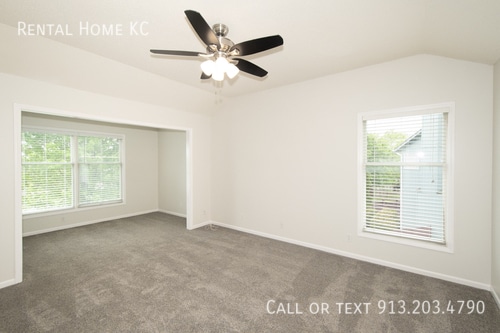 Building Photo - 9105 W 132nd Terrace