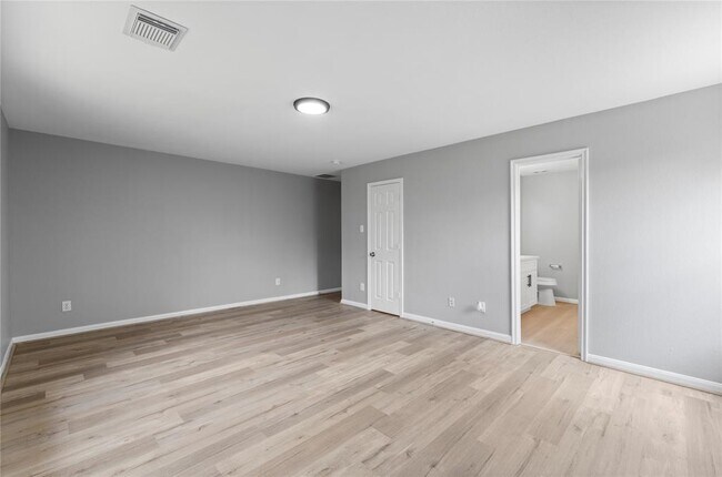 Building Photo - 1406 Hemple Dr