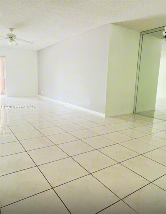 Building Photo - 3360 Spanish Moss Terrace
