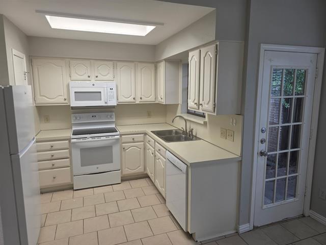 Building Photo - 14333 Preston Rd