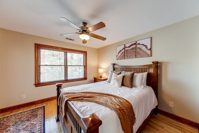 Building Photo - 357 Wilfar Strasse