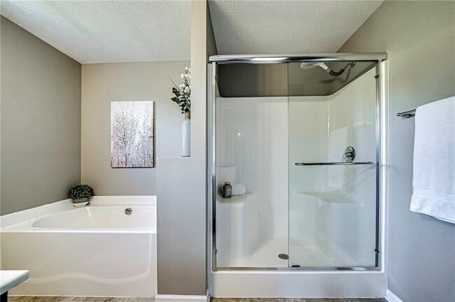 Building Photo - 512 Isabella Ct