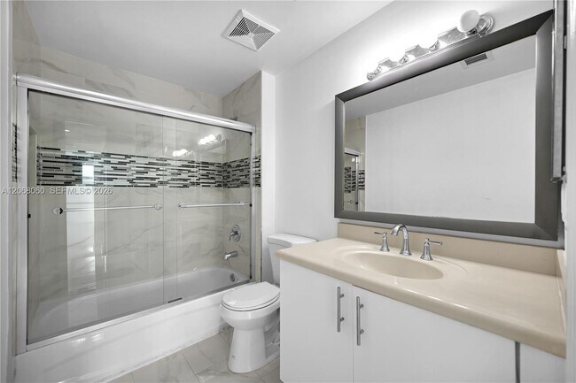 Building Photo - 7900 Harbor Island Dr
