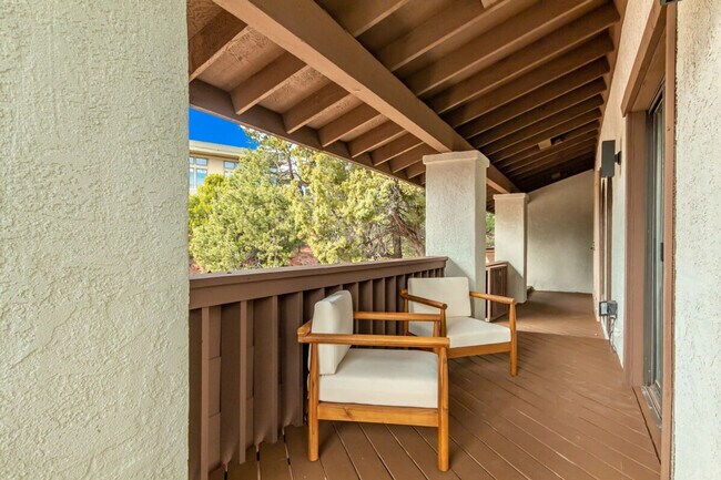 Building Photo - 32 San Patricio Dr