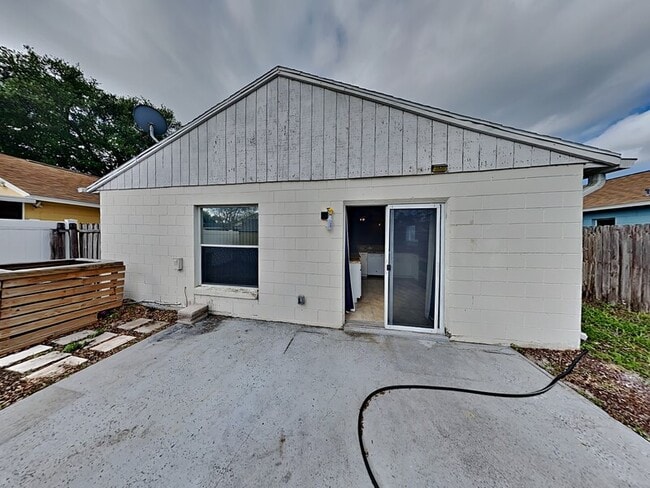 Building Photo - 1118 Vista Palma Way