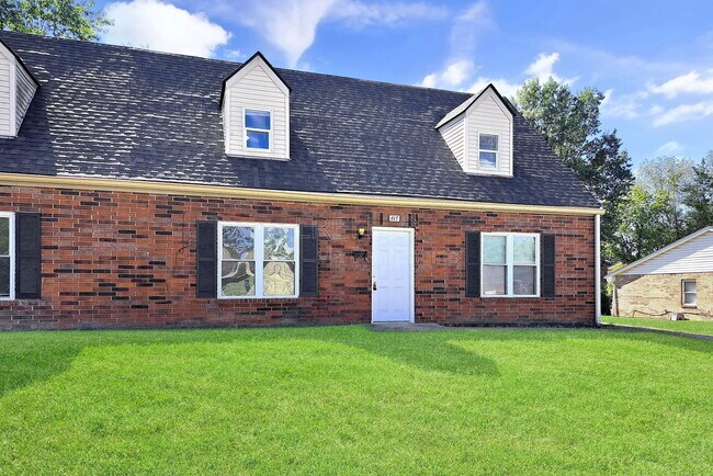 Building Photo - 817 Lancelot Ct