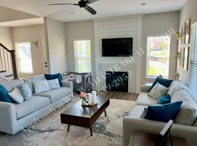 Building Photo - Spacious 4-Bedroom Townhome with Finished Basement in Blue Valley School District-Available NOW!!