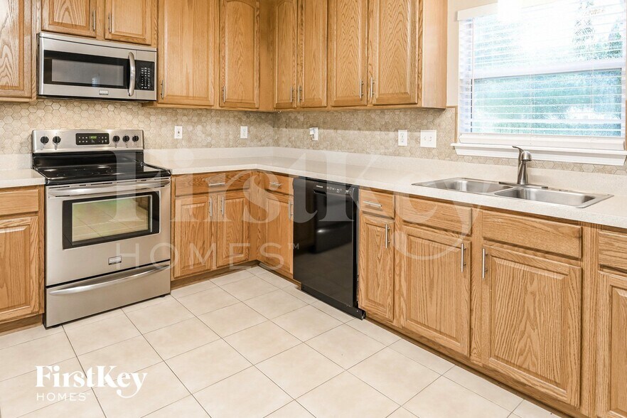 Building Photo - 1814 Forest Creek Dr