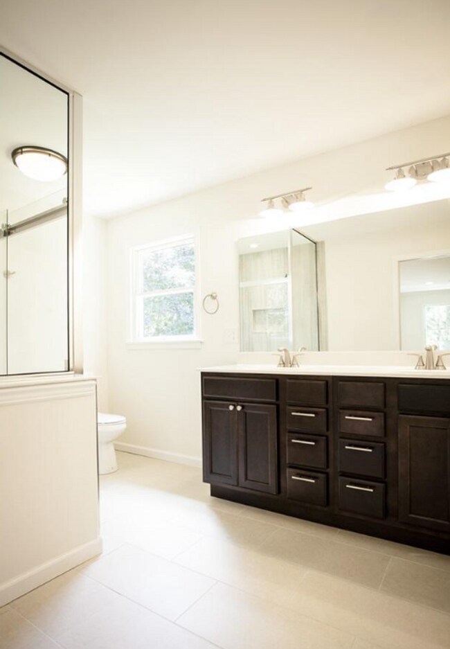 Building Photo - 1106 Musket Ln