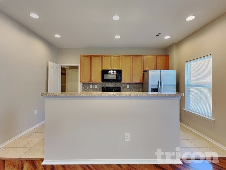 Building Photo - 10507 Kempsford Dr