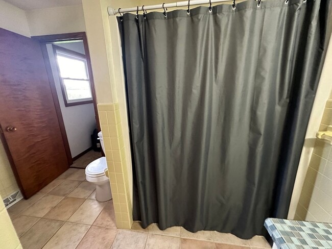 Building Photo - 2 Bedroom Ranch Home in Summit Township