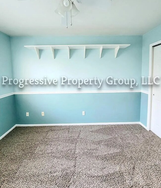 Building Photo - Beautiful 4-Bedroom Gem in the Heart of Briargate!