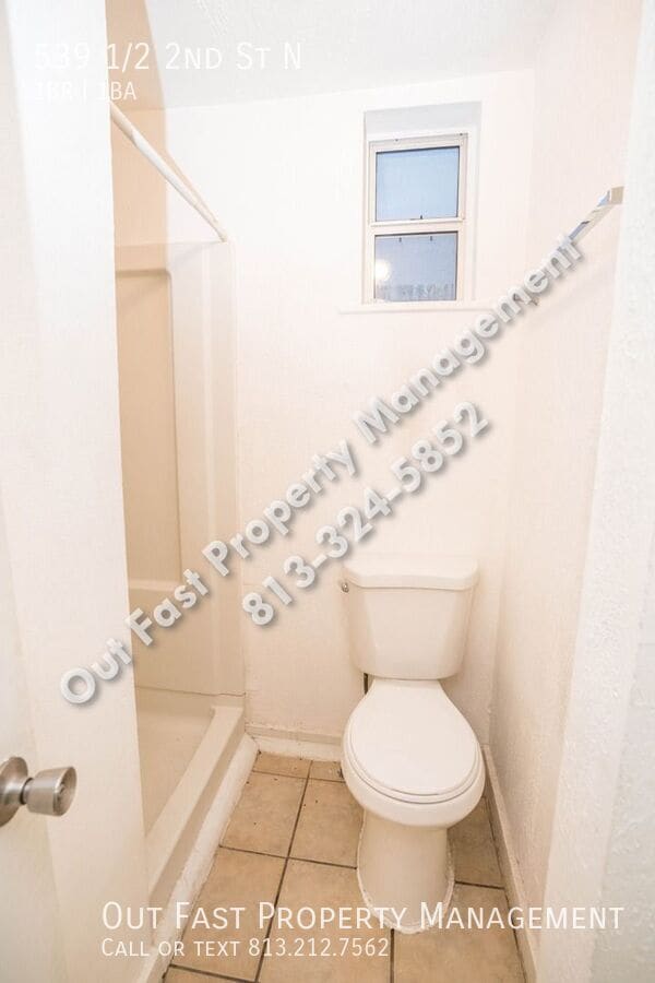 Building Photo - 539 1/2 2nd St N-