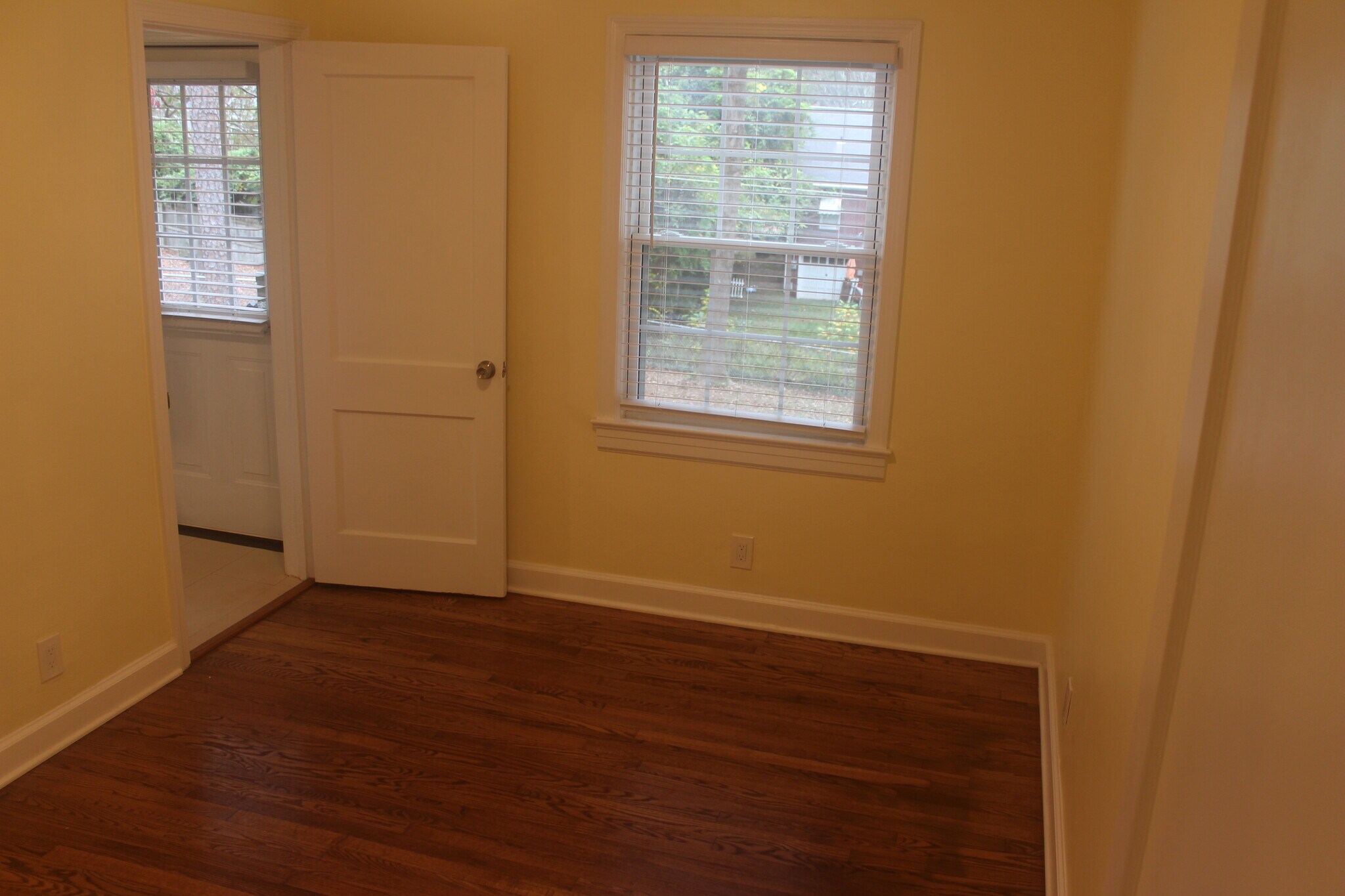 Building Photo - 2332 Albright Dr