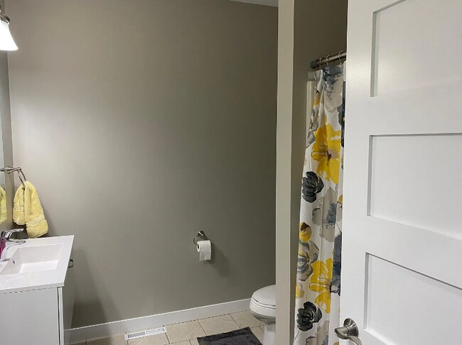 Building Photo - 3020 Bluestem Trl