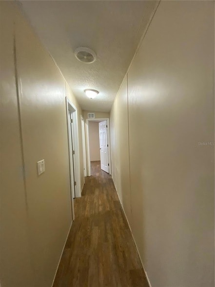 Building Photo - 37412 Carringer Rd