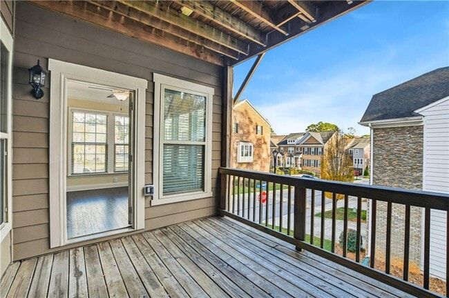 Building Photo - 1940 Discovery Park Ln