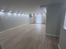 Building Photo - 131 Coolidge Ave