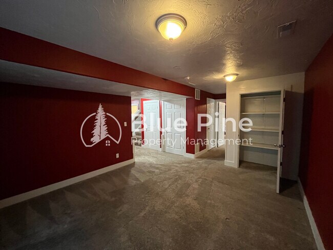 Building Photo - 157 Leesburg Ln