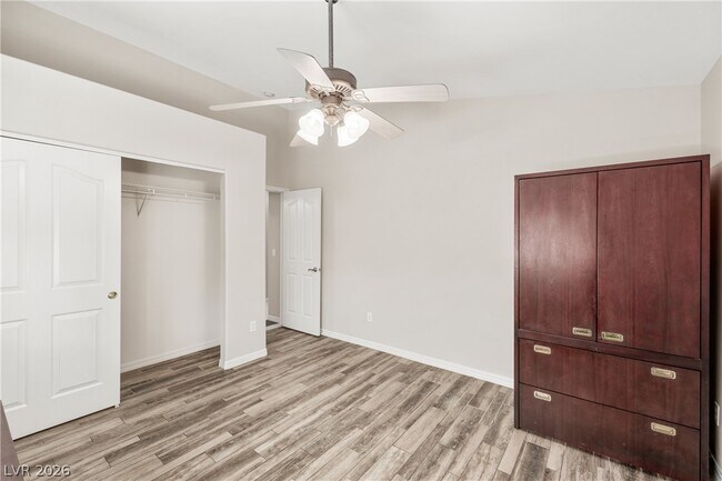 Building Photo - 6288 Fisher Ave