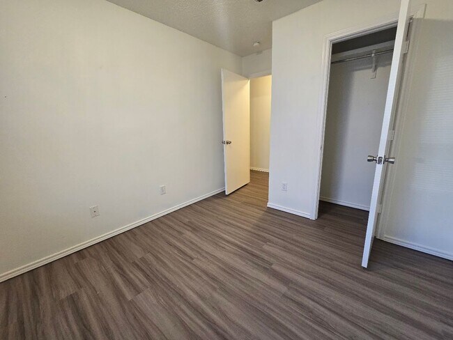 Building Photo - Updated and available now!