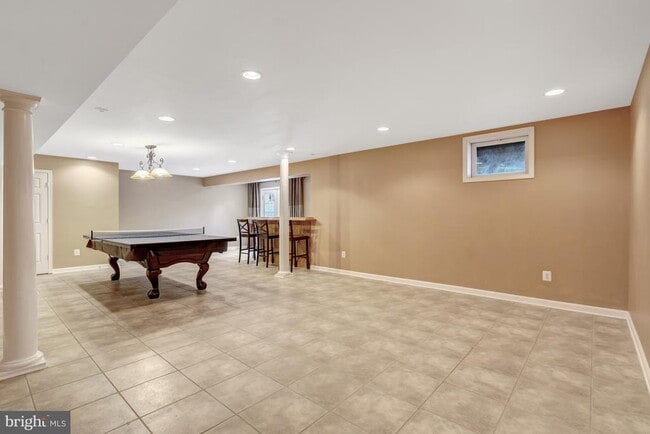 Building Photo - 6001 Alderdale Pl