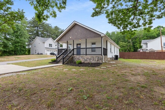 Building Photo - 615 Old Rutherford Rd