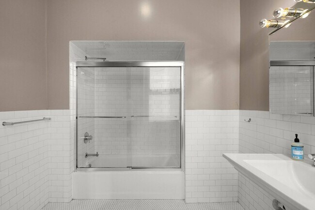 Building Photo - 179 Sullivan St