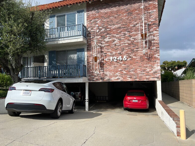 Building Photo - 1246 Brockton Ave