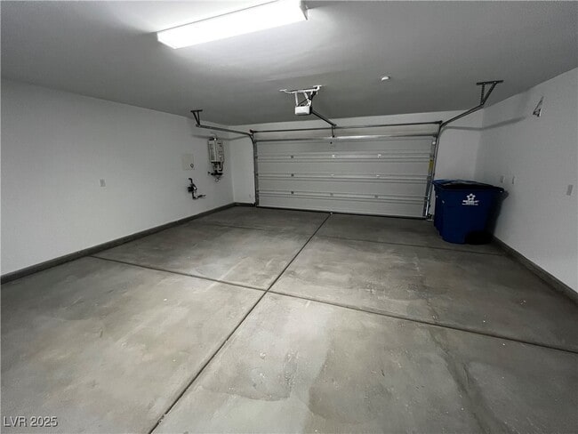 Building Photo - 10779 Purdy Ct