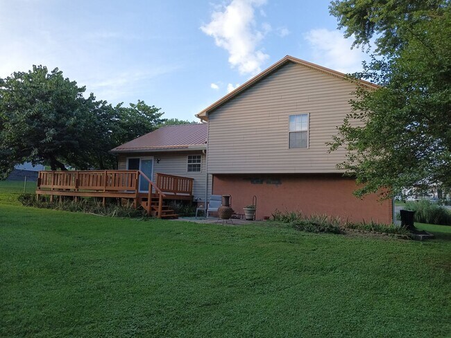 Building Photo - 514 Nunley Dr