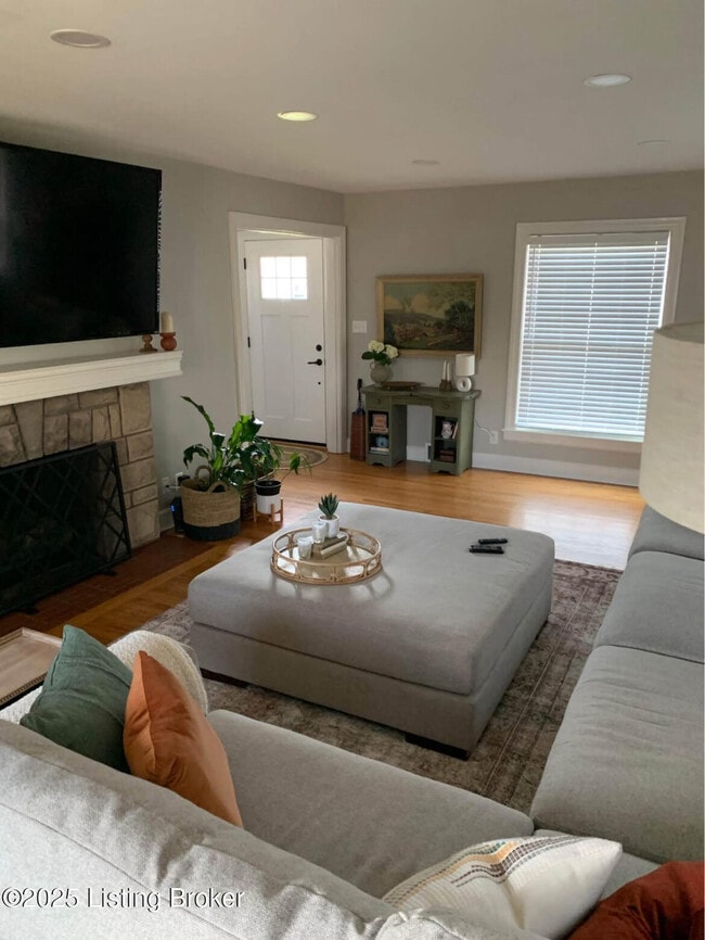 Building Photo - 405 Breckenridge Ln