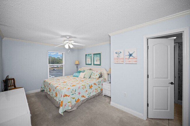 Building Photo - 4610 White Ave