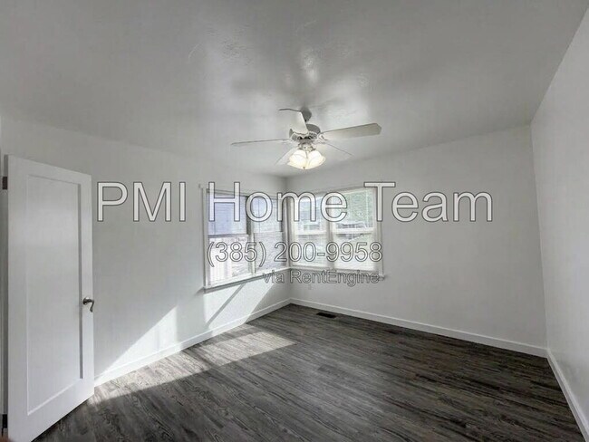 Building Photo - 177 Country Club Dr