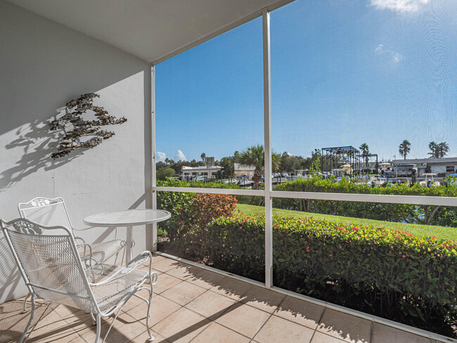 Building Photo - 2800 Indian River Blvd