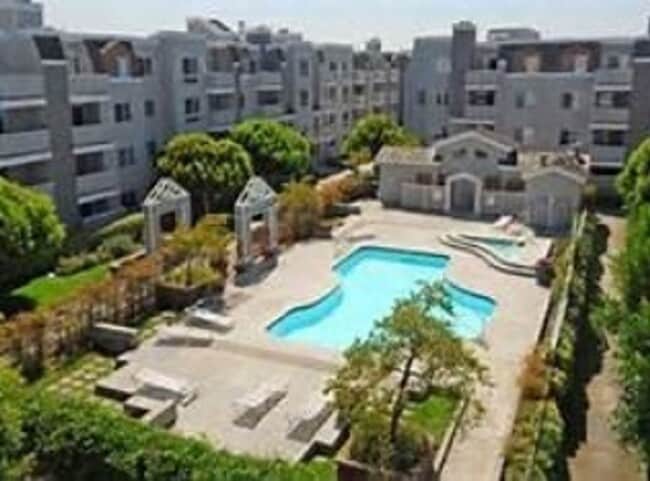 Building Photo - Remodled 1 bedroom 1 bath condo includes washer & dryer, water/garbage/parking!