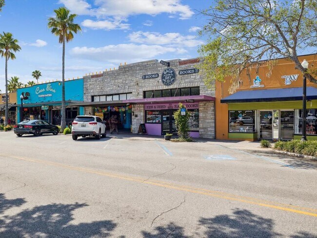 Building Photo - 946 Highland Ave