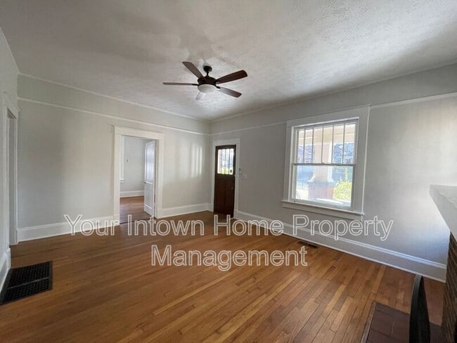 Building Photo - 301 Elmira Pl NE