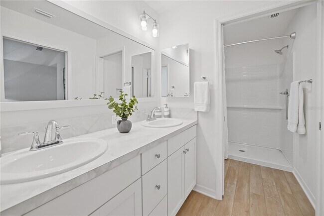 Building Photo - 7661 Rutherford Ln