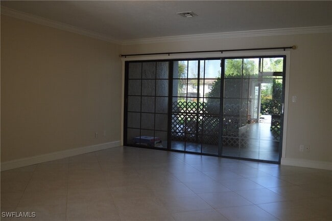 Building Photo - 26560 Southern Pines Dr
